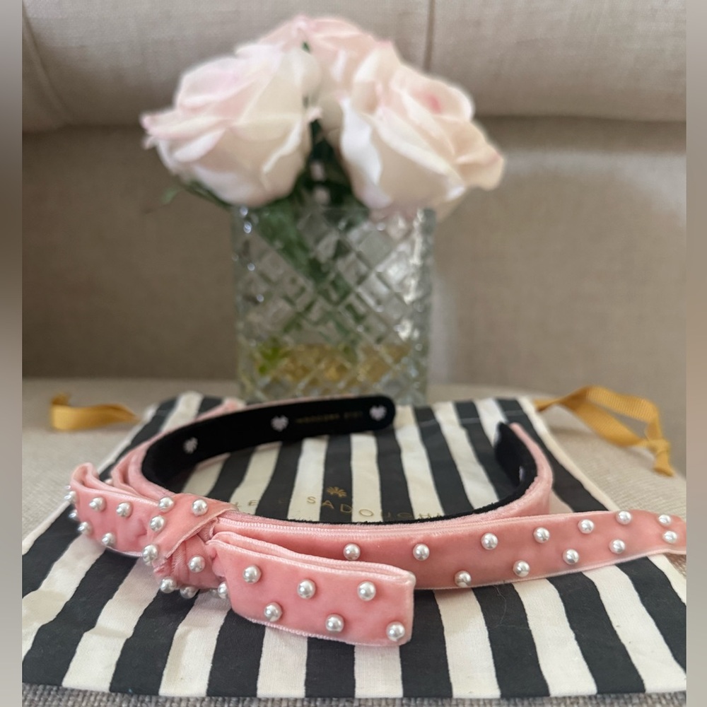 Lele Sadoughi Bardot Pearl Velvet Headband